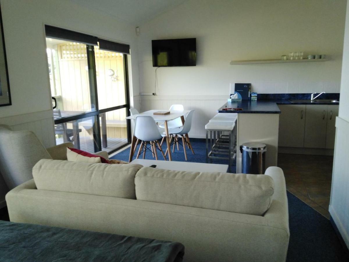 Whatuwhiwhi Top 10 Holiday Park Tokerau Beach Esterno foto